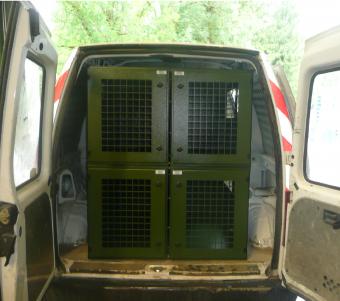 Caisses  chien + 1 rangement sur tiroir pour JUMPY 