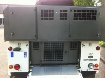 Amnagement Defendeur double cabine en caisse  chien